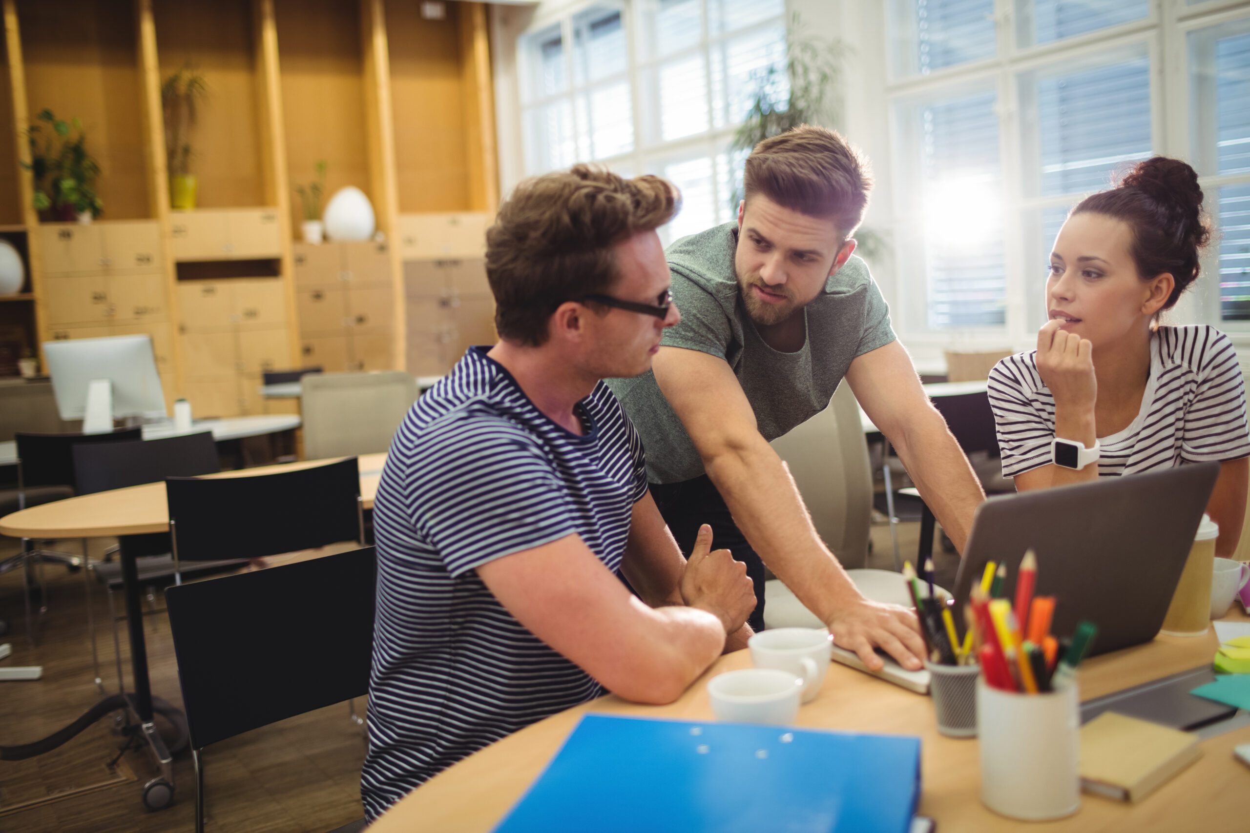 Subvencions destinades a la realització de contractes formatius per a l’obtenció de la pràctica professional Joves en pràctiques 2025